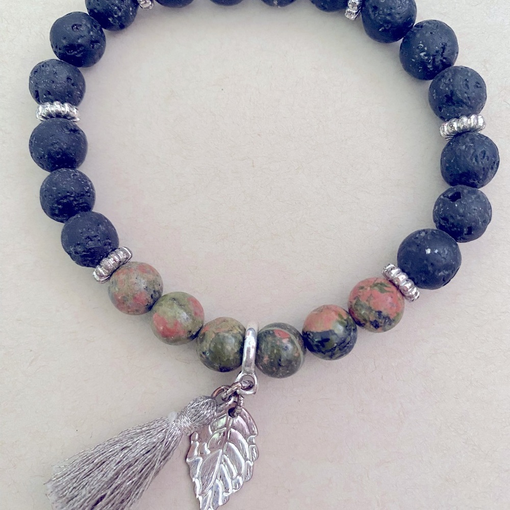 Handmade natural bead bracelet